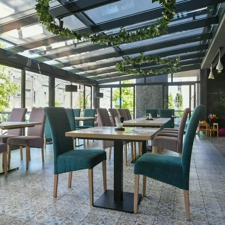 R31 Апартаменты *