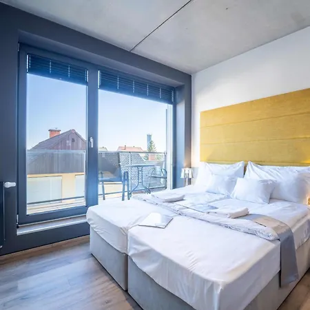 Family Apartment *